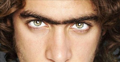 an-duong-bi-long-may-che-khuat an-duong-bi-long-may-che-khuat